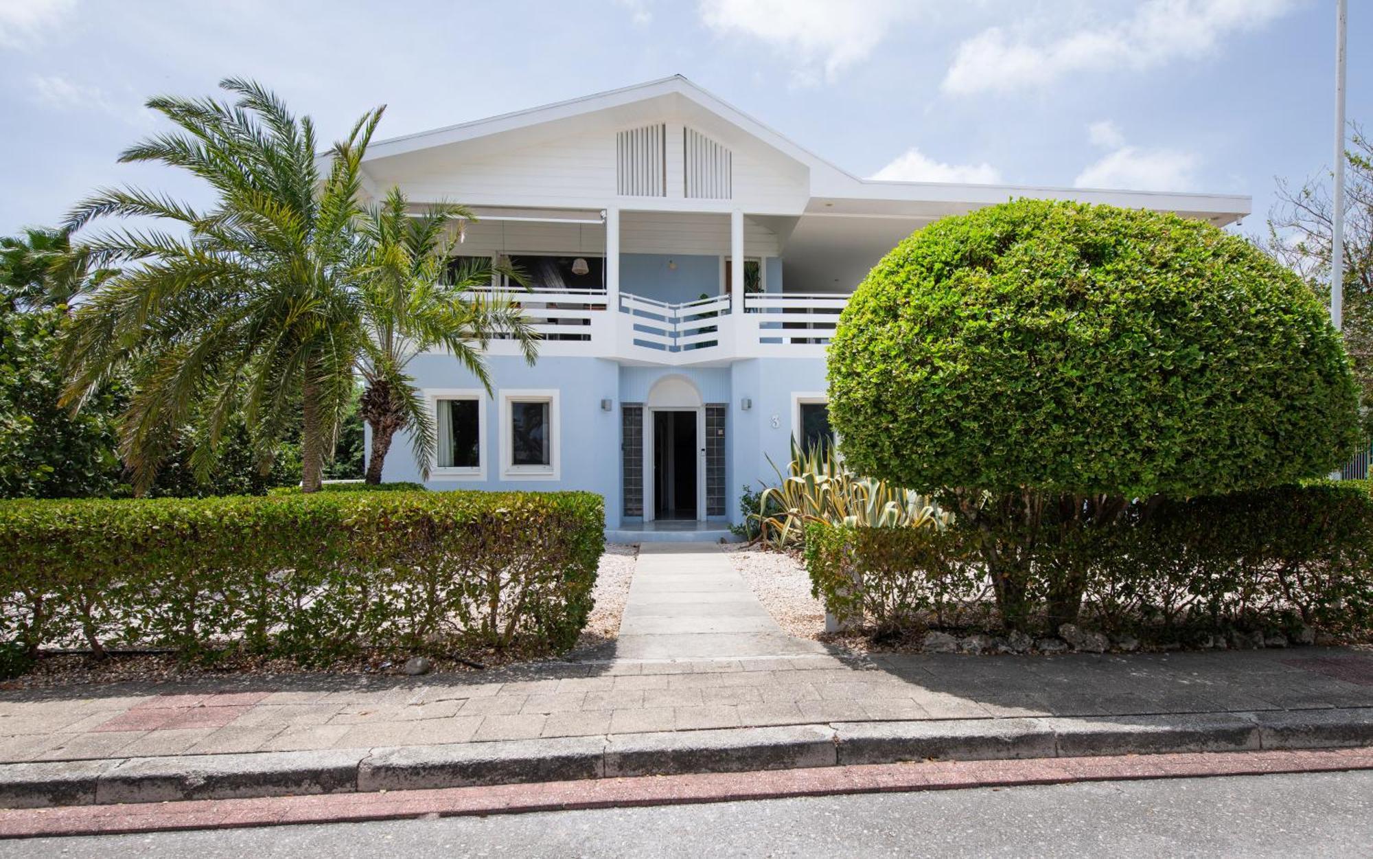 Villa At Secured Gated Resort Near Mambo Beach! Віллемстад Екстер'єр фото