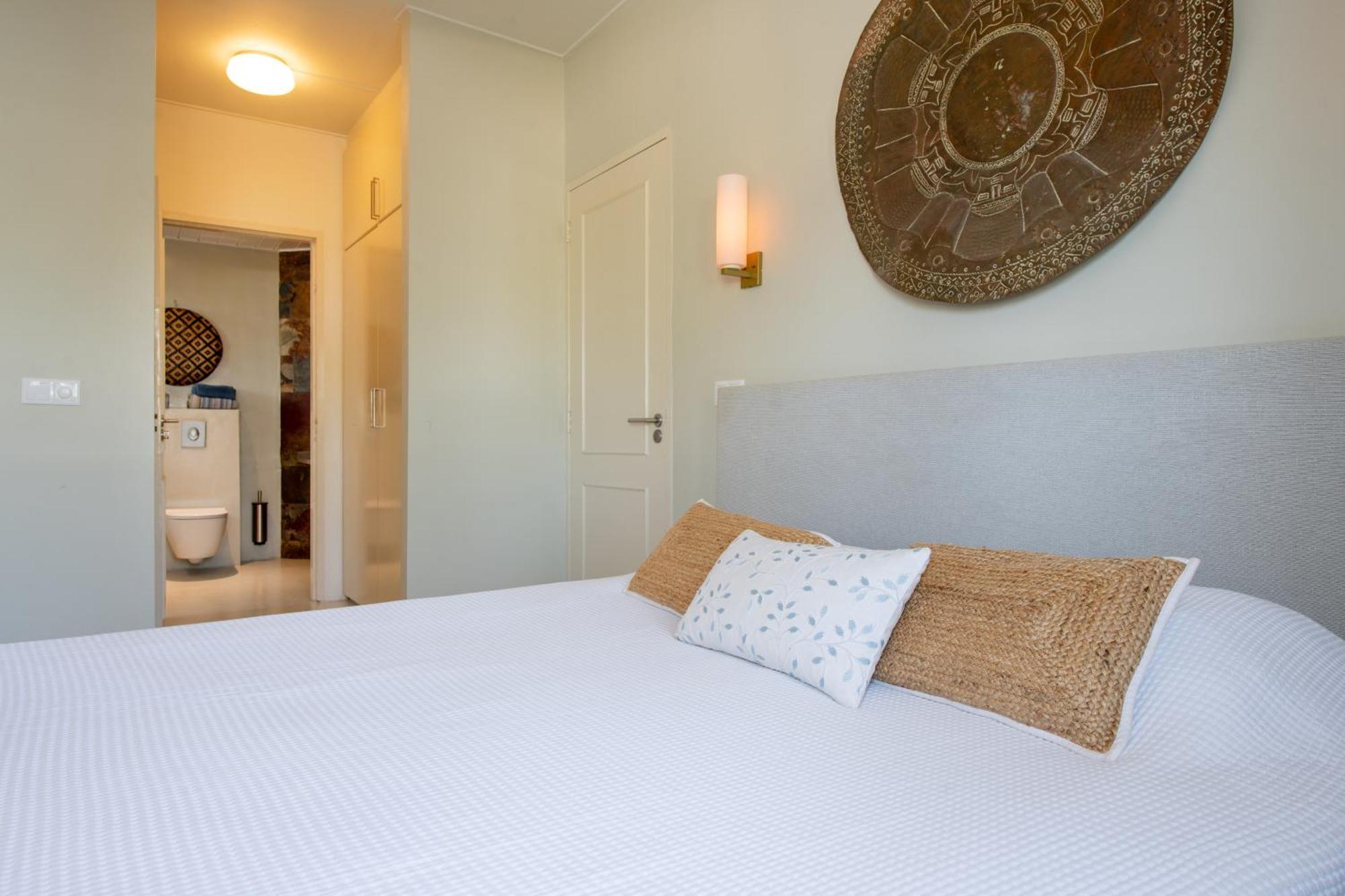 Villa At Secured Gated Resort Near Mambo Beach! Віллемстад Екстер'єр фото